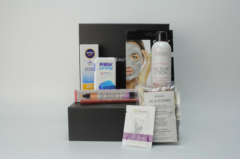 Foto dei prodotti nella box di dicembre 2018_MyBeautyBox